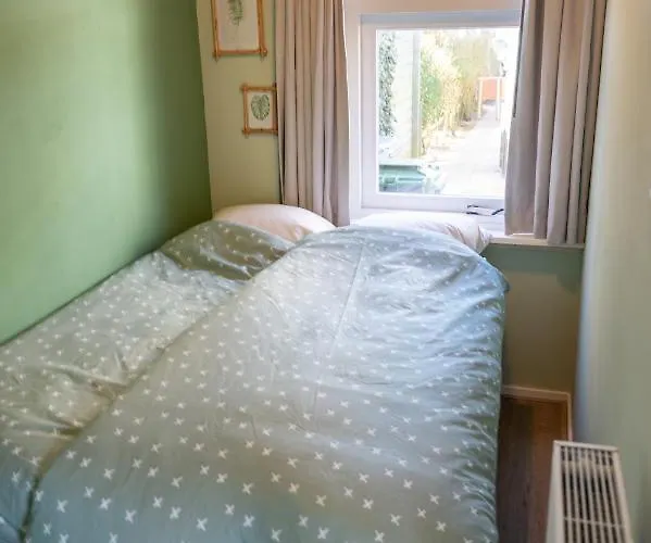 Vakantiehuis Iwalani - Large Private Garden - Close To Center &